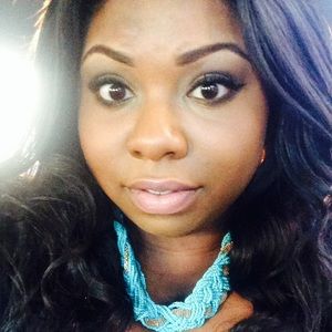 Meet your Posher, Danaka